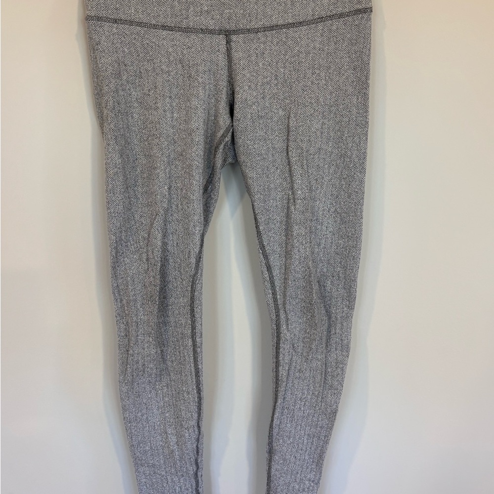 Lululemon Gray Herringbone Patterned Leggings - S… - image 1
